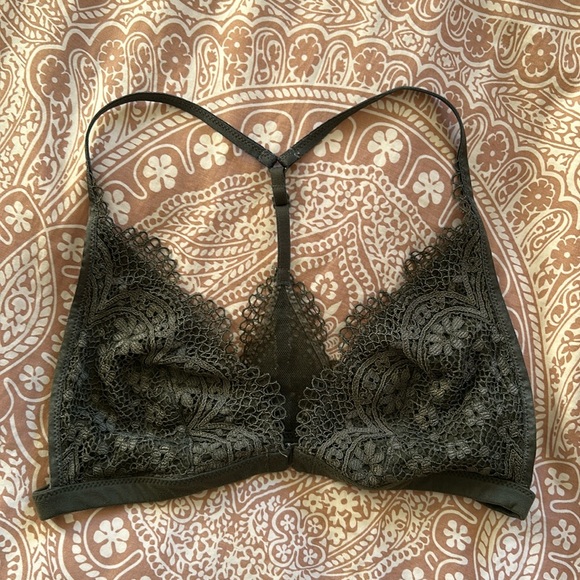 Body by Victoria Bralette - Picture 1 of 3
